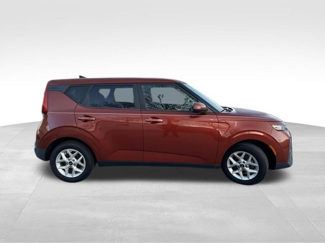 Used 2022 Kia Soul LX w/ Technology Package image 8