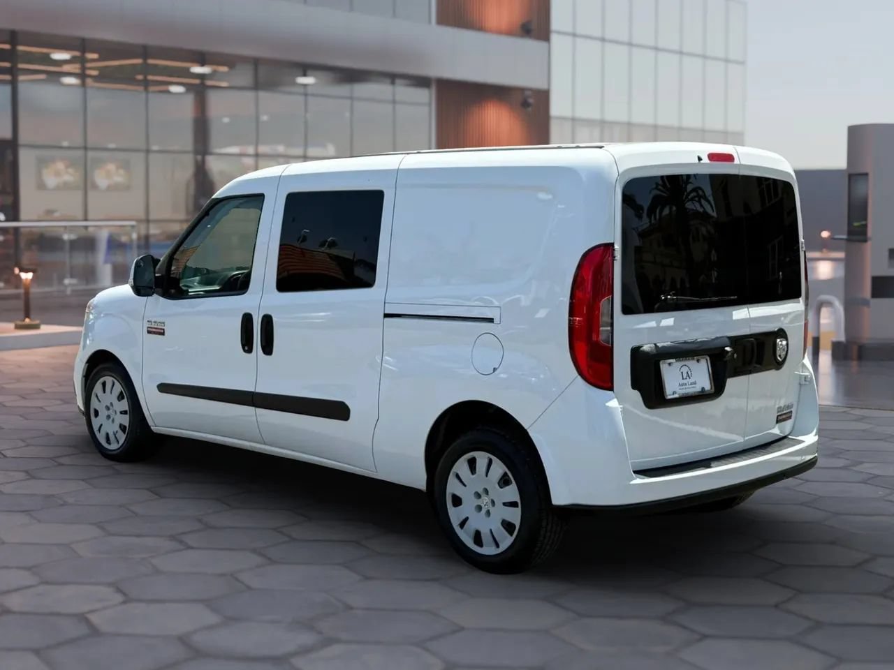 Used 2020 RAM ProMaster City Tradesman SLT w/ Window Group 05 FWD image 4