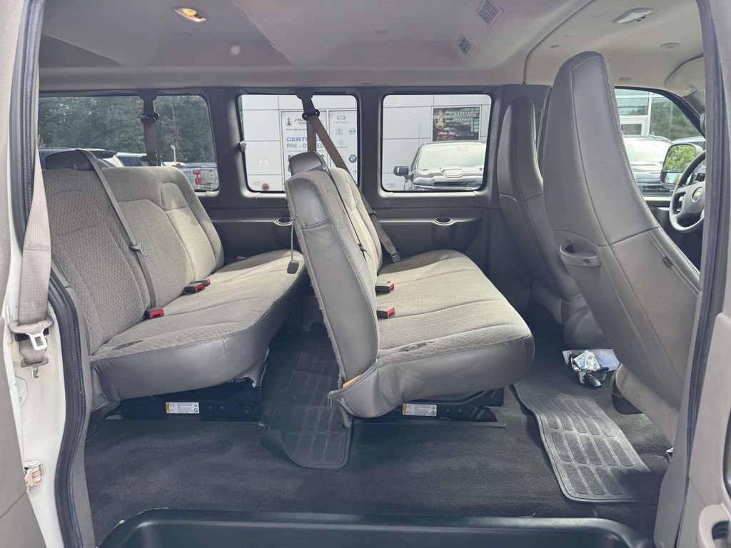 Used 2019 Chevrolet Express 3500 LT w/ LT Preferred Equipment Group RWD image 15