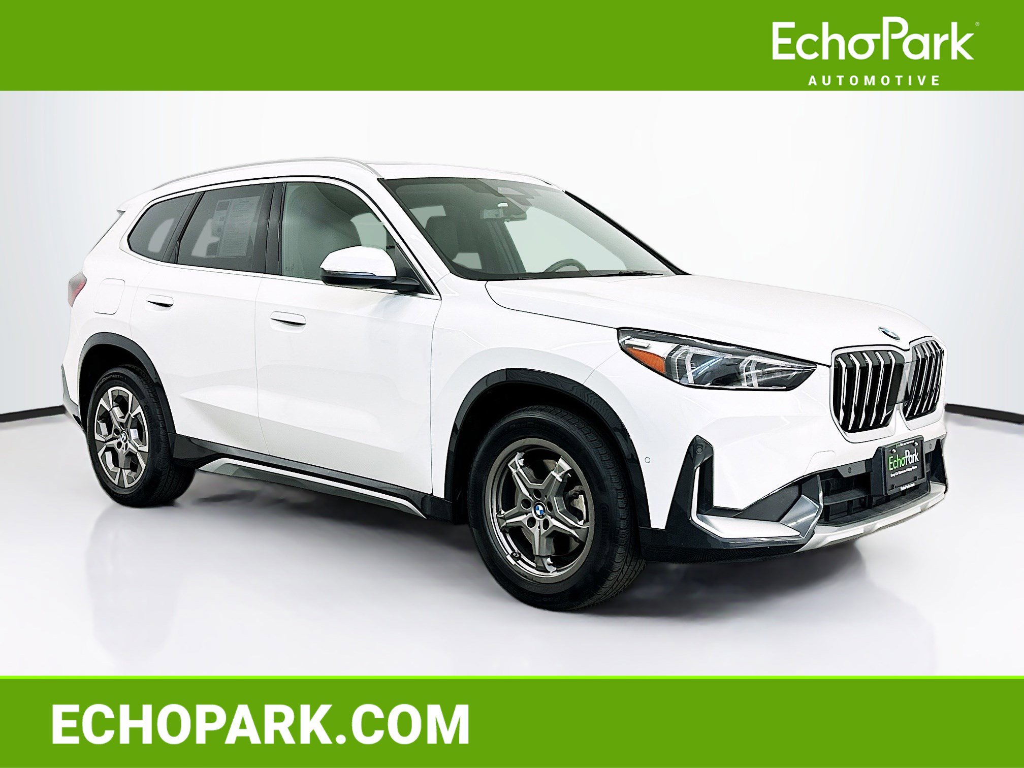 Used 2025 BMW X1 xDrive28i AWD/4WD image 1