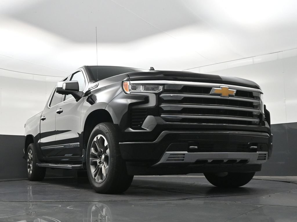 Used 2023 Chevrolet Silverado 1500 High Country w/ Technology Package RWD image 29
