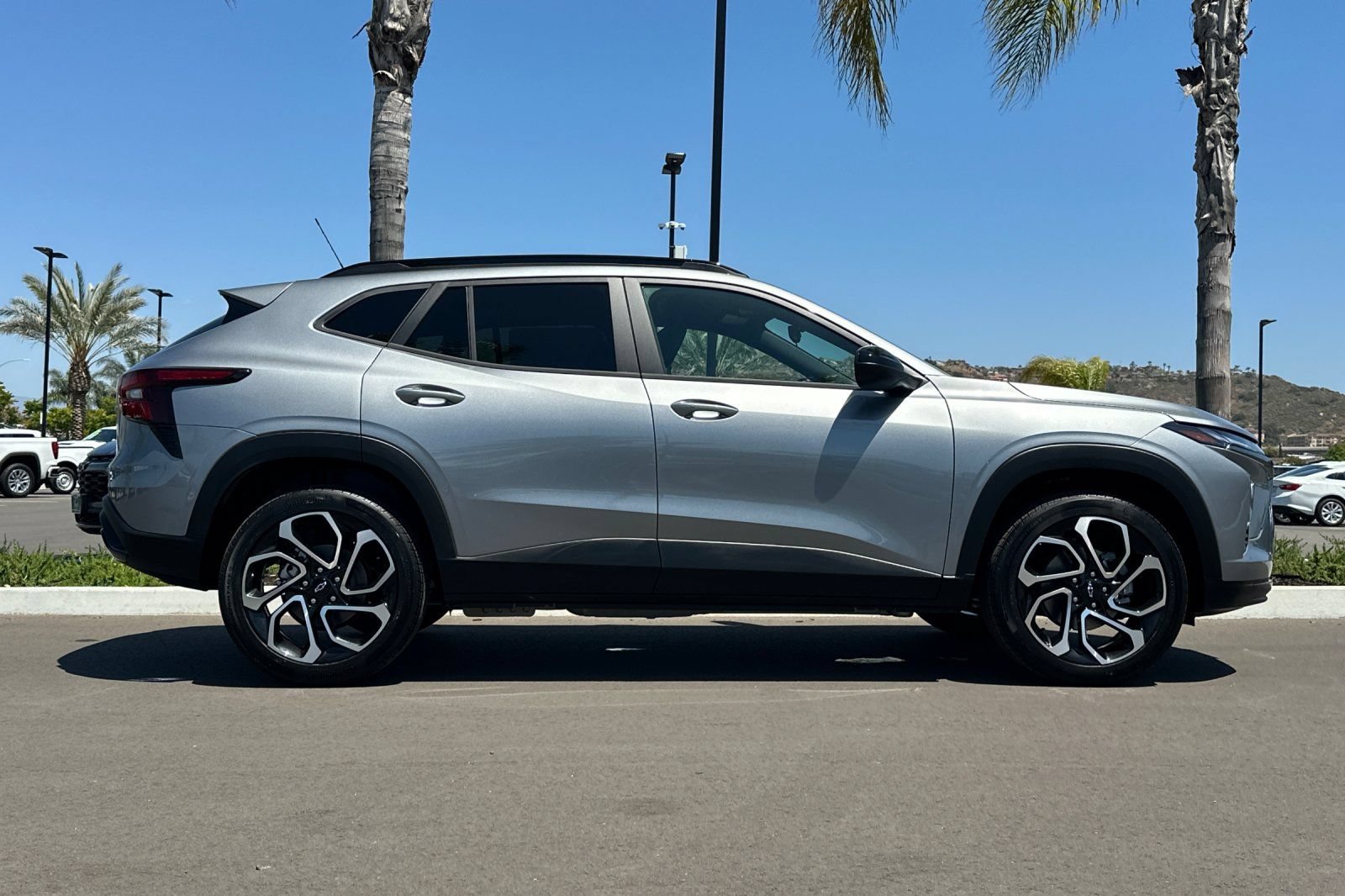New 2026 Chevrolet Trax RS w/ Driver Confidence Package FWD image 3
