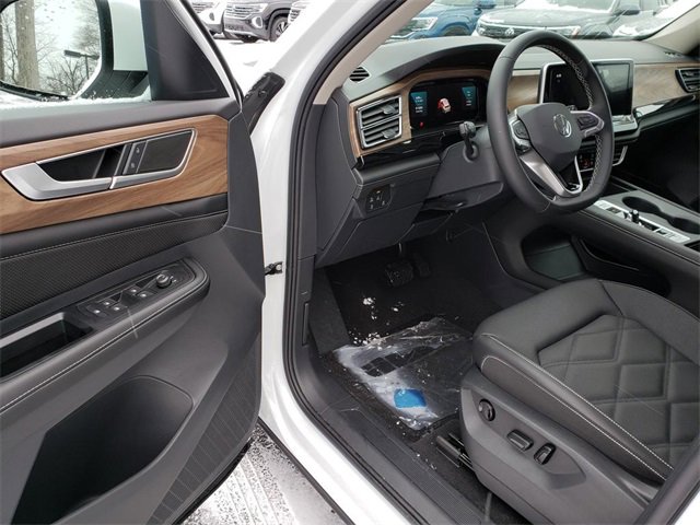 New 2026 Volkswagen Atlas SE image 6