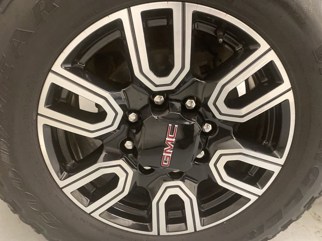 Used 2023 GMC Sierra 2500 AT4 w/ AT4 Premium Plus Package image 27