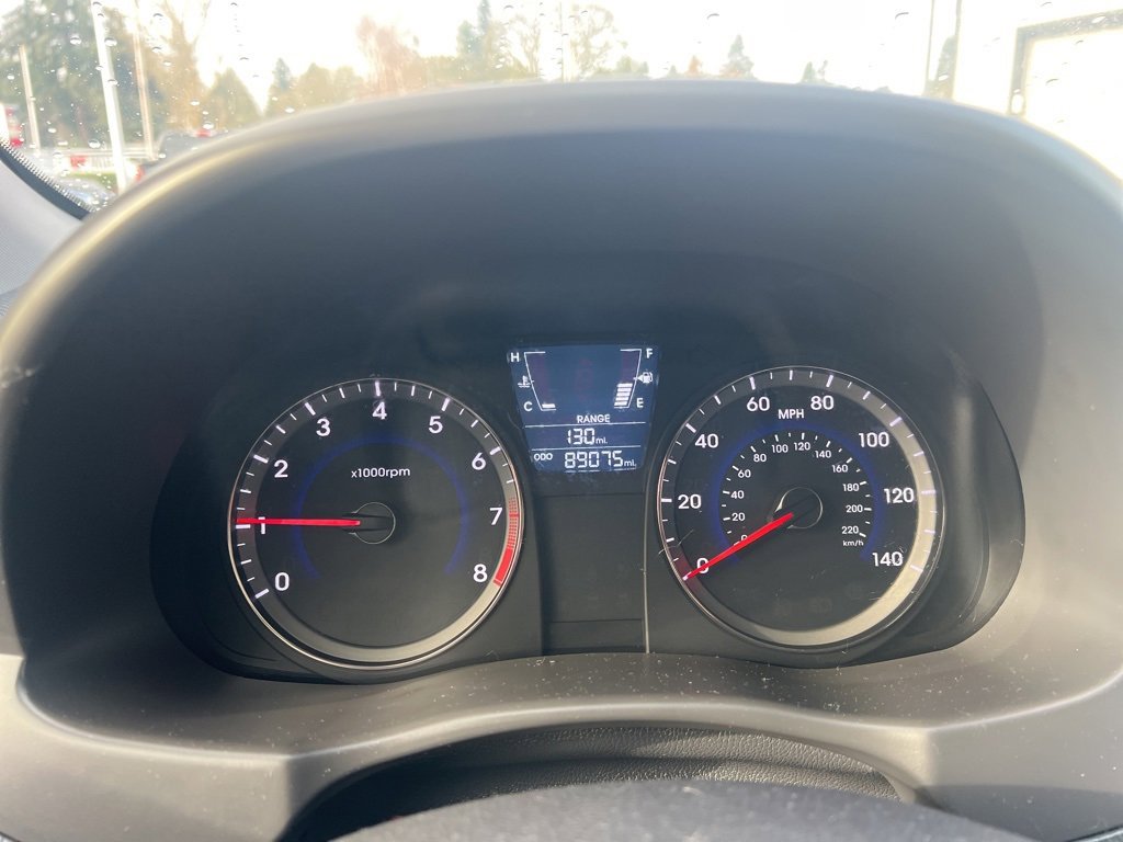 Used 2014 Hyundai Accent GLS image 11