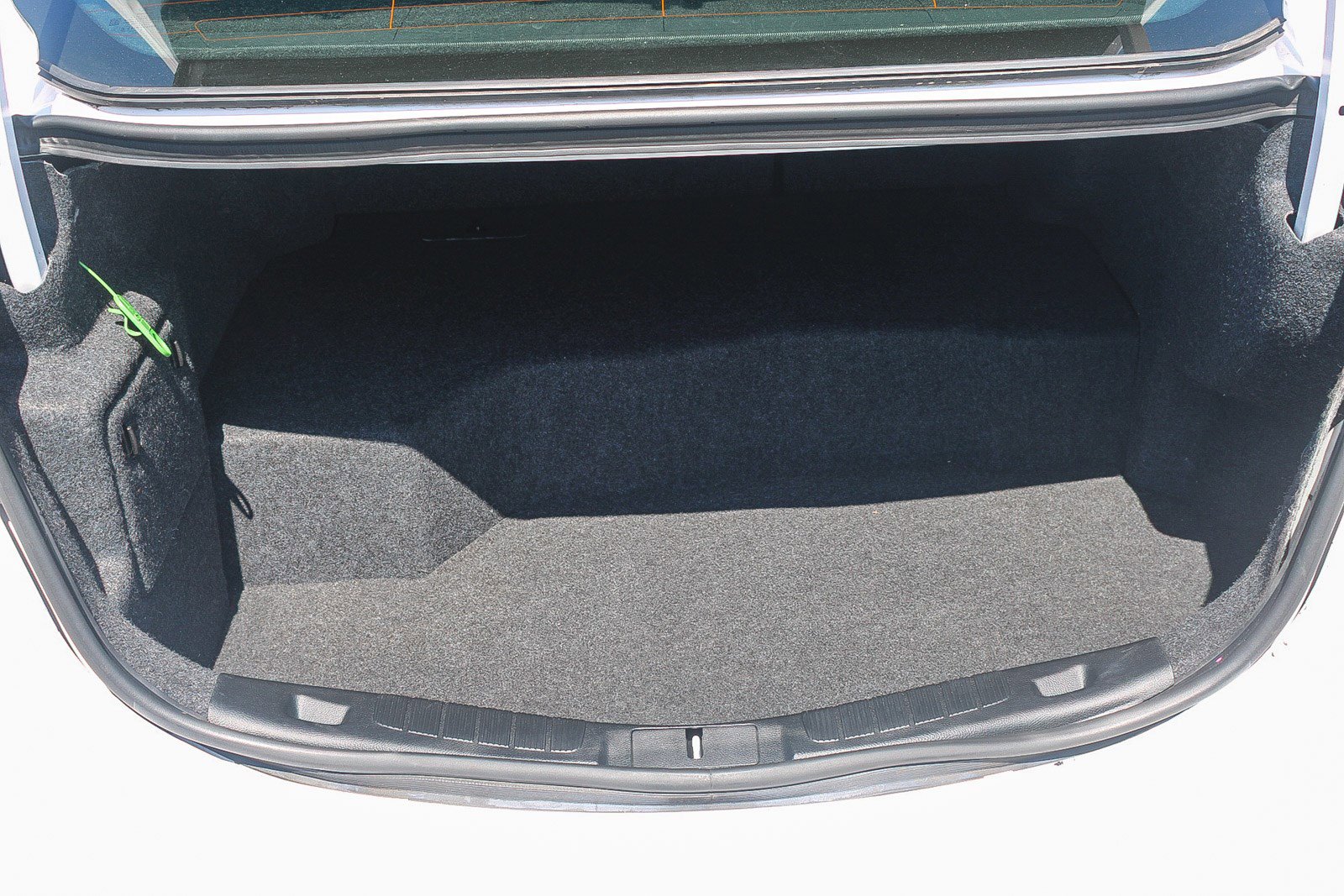 Used 2020 Ford Fusion SE image 26