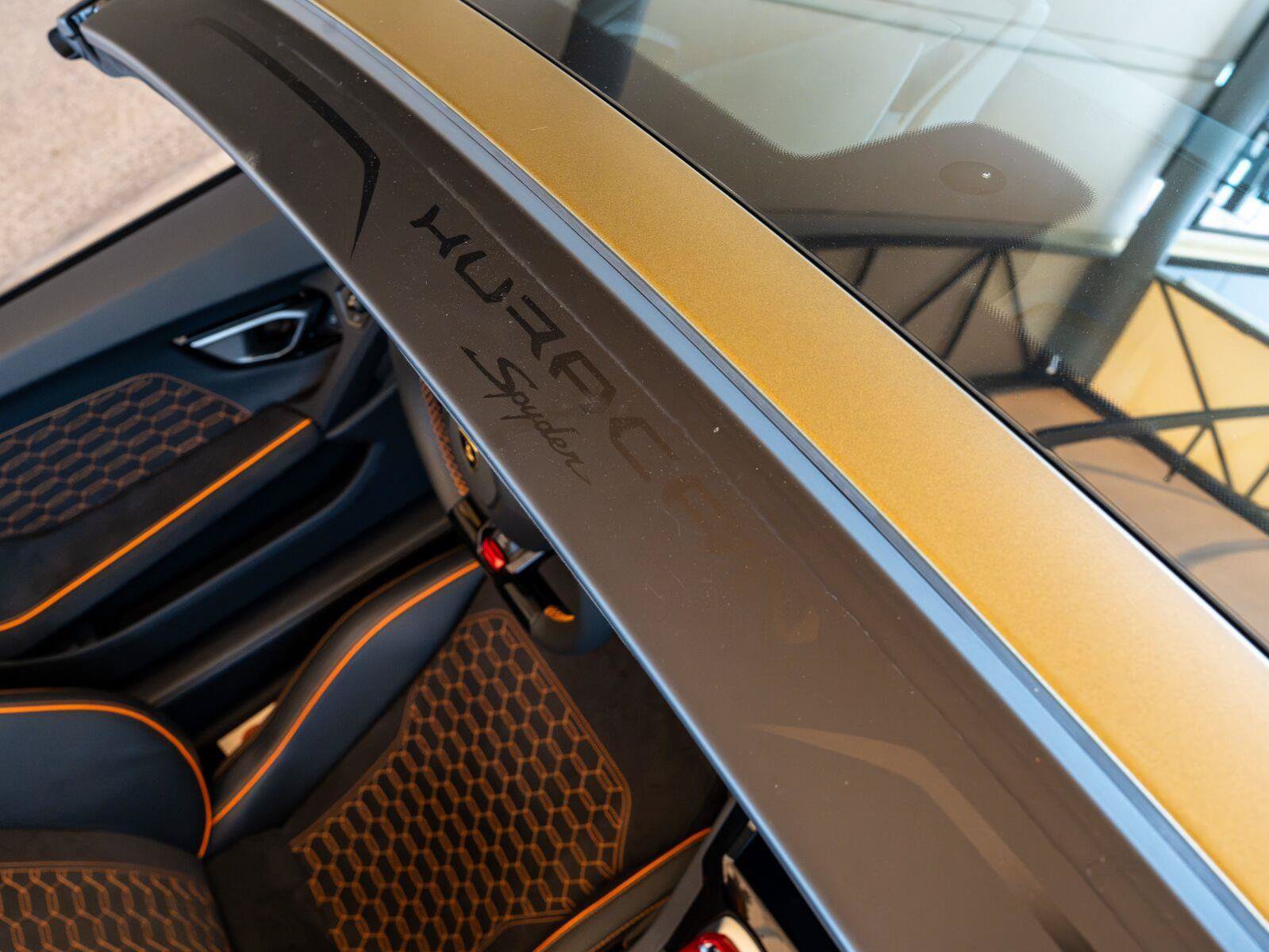 Used 2023 Lamborghini Huracan EVO RWD image 70