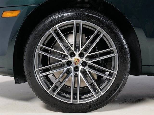 New 2026 Porsche Macan GTS AWD/4WD image 35