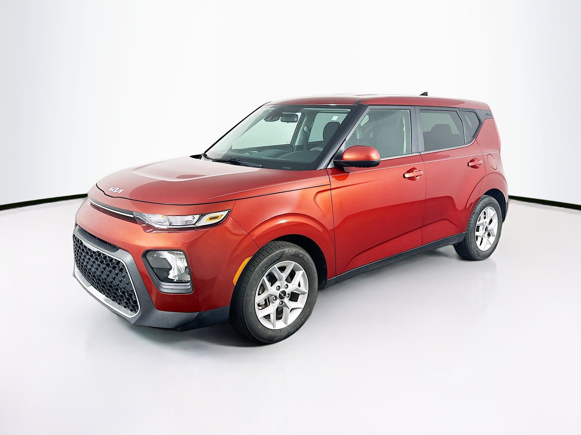 Used 2022 Kia Soul LX w/ Technology Package FWD image 3