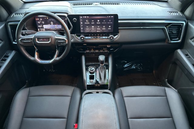 Used 2024 GMC Canyon Elevation w/ Elevation Premium Package AWD/4WD image 15