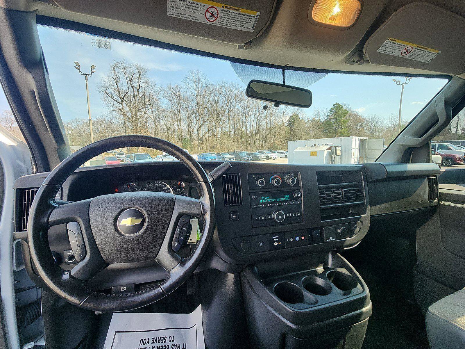 Used 2022 Chevrolet Express 3500 w/ Power Convenience Package image 21