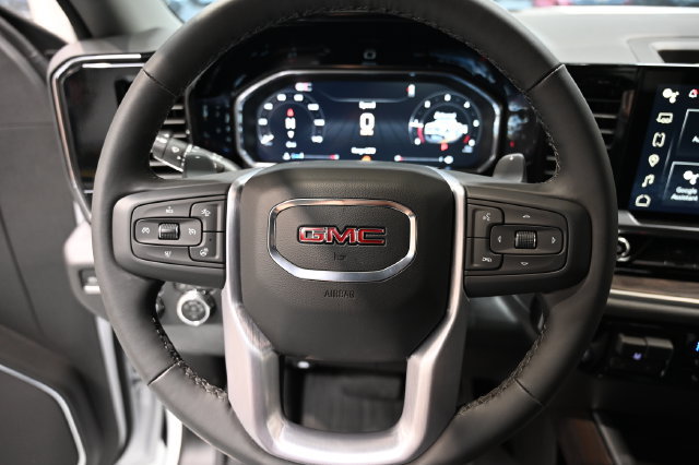 New 2026 GMC Sierra 1500 SLT AWD/4WD image 24
