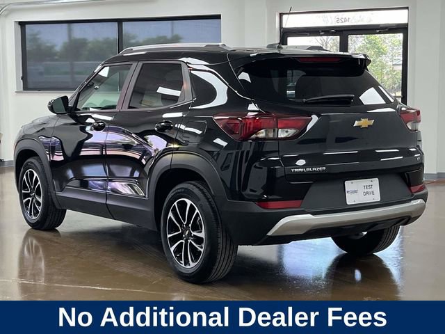Used 2025 Chevrolet TrailBlazer LT FWD image 8