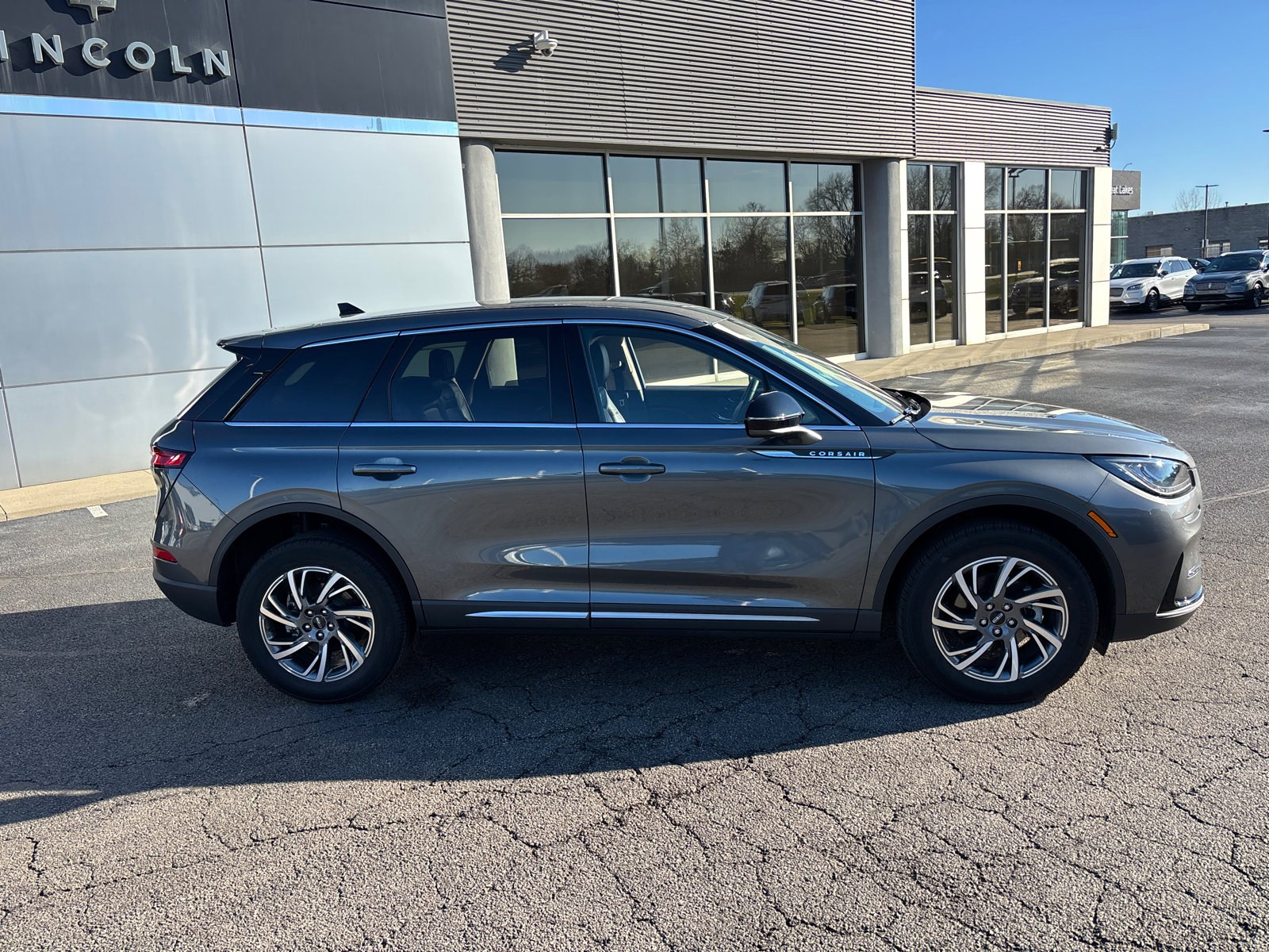 Certified 2023 Lincoln Corsair FWD w/ Equipment Group 101A image 8