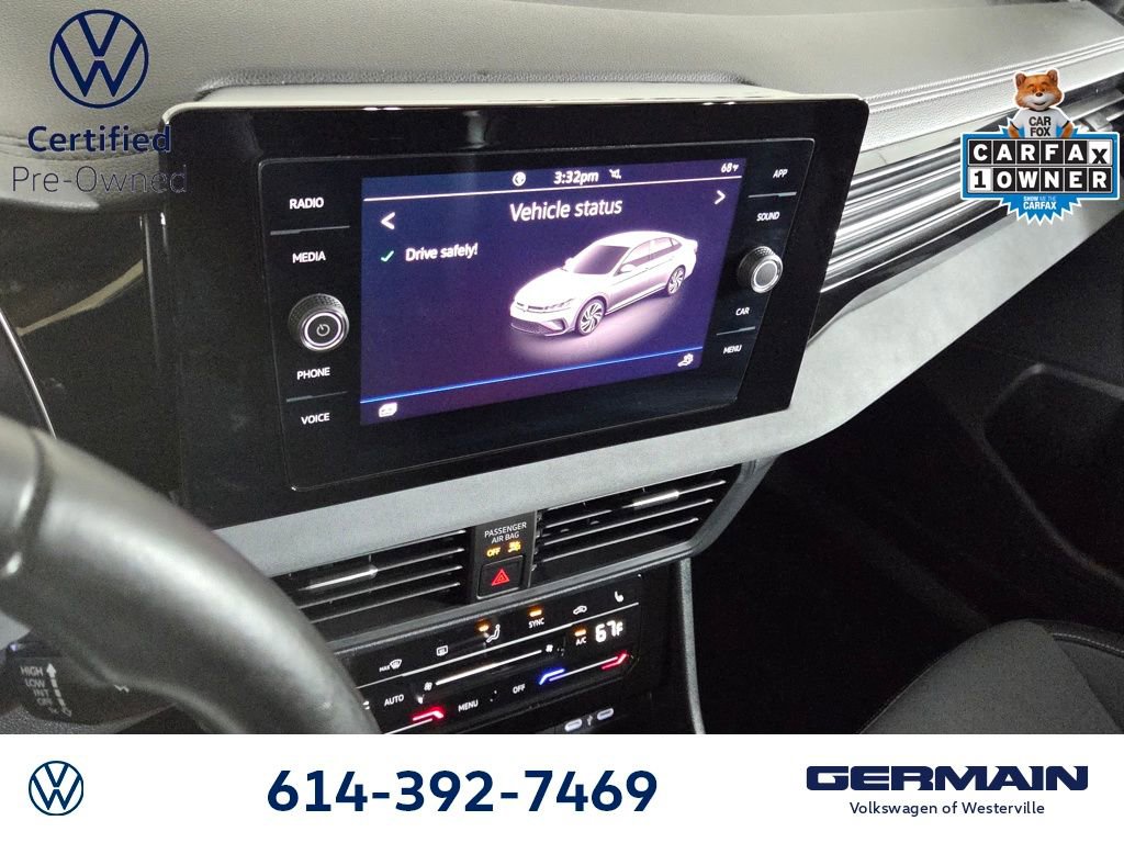 Certified 2025 Volkswagen Jetta SE w/ Sunroof Package image 29