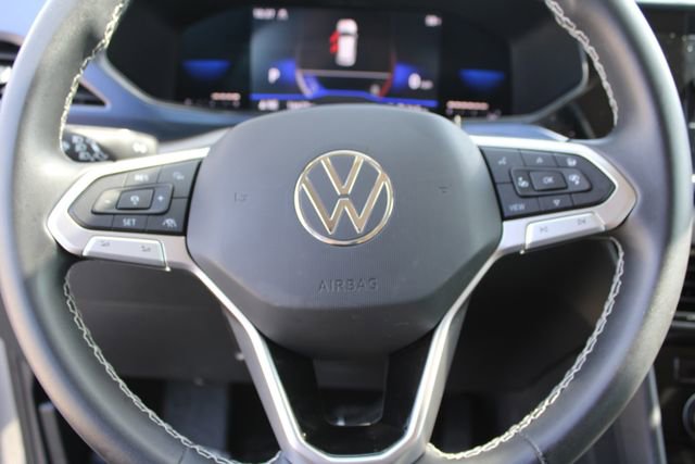 Used 2023 Volkswagen Taos SE image 19