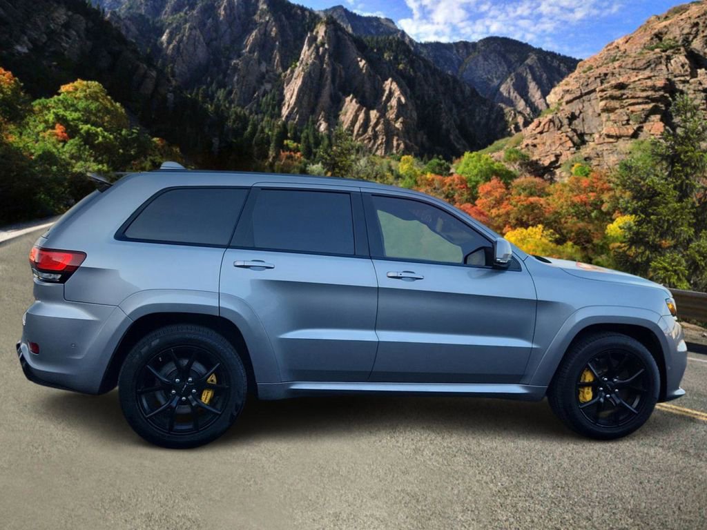 Used 2018 Jeep Grand Cherokee Trackhawk image 2