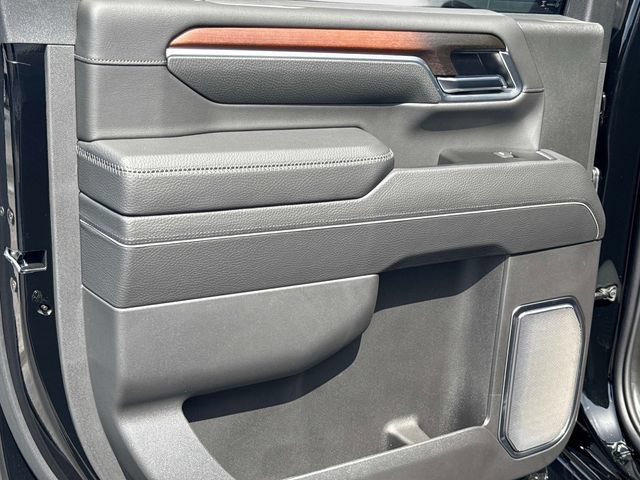 New 2026 GMC Sierra 3500 Denali w/ Denali Reserve Package AWD/4WD image 11