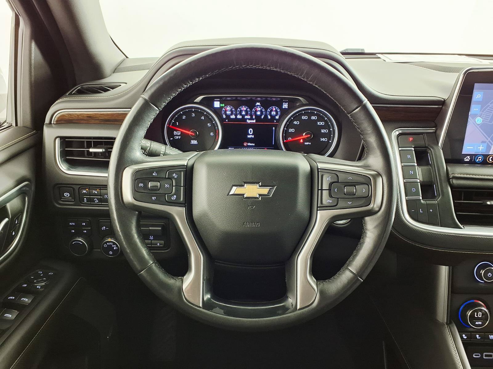 Used 2021 Chevrolet Tahoe Premier w/ Premium Package AWD/4WD image 16