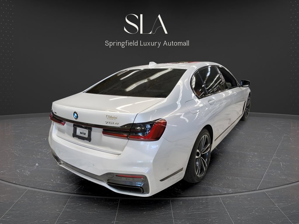 Used 2021 BMW 750i xDrive w/ Executive Package AWD/4WD image 8