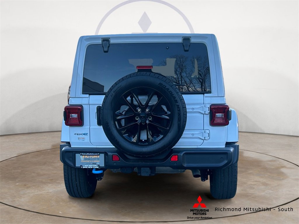 Used 2024 Jeep Wrangler Unlimited Sahara w/ Safety Group image 4