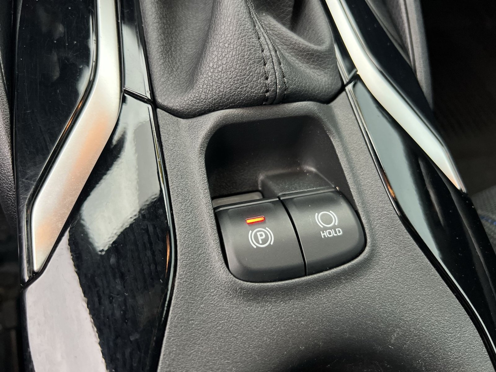 Used 2022 Toyota Corolla SE FWD image 32