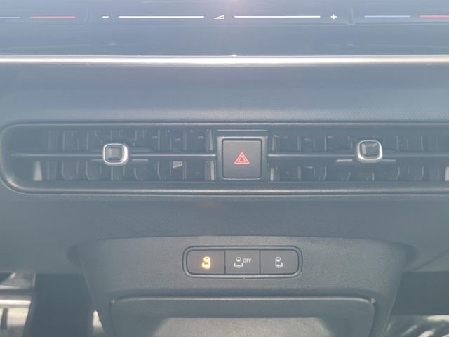 Used 2025 Volkswagen ID. Buzz Pro S RWD image 19