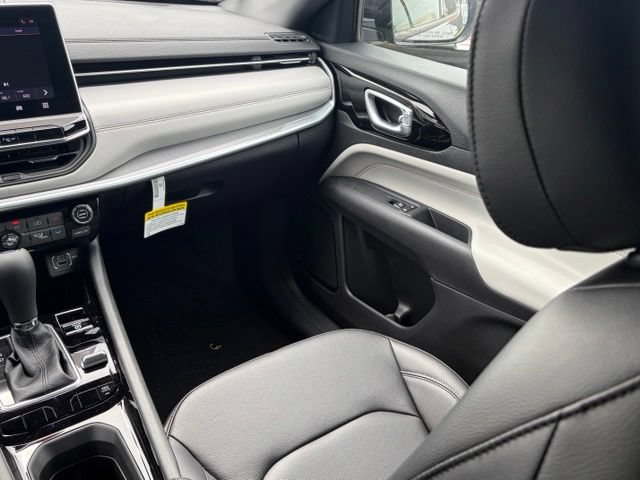 New 2026 Jeep Compass Limited AWD/4WD image 31