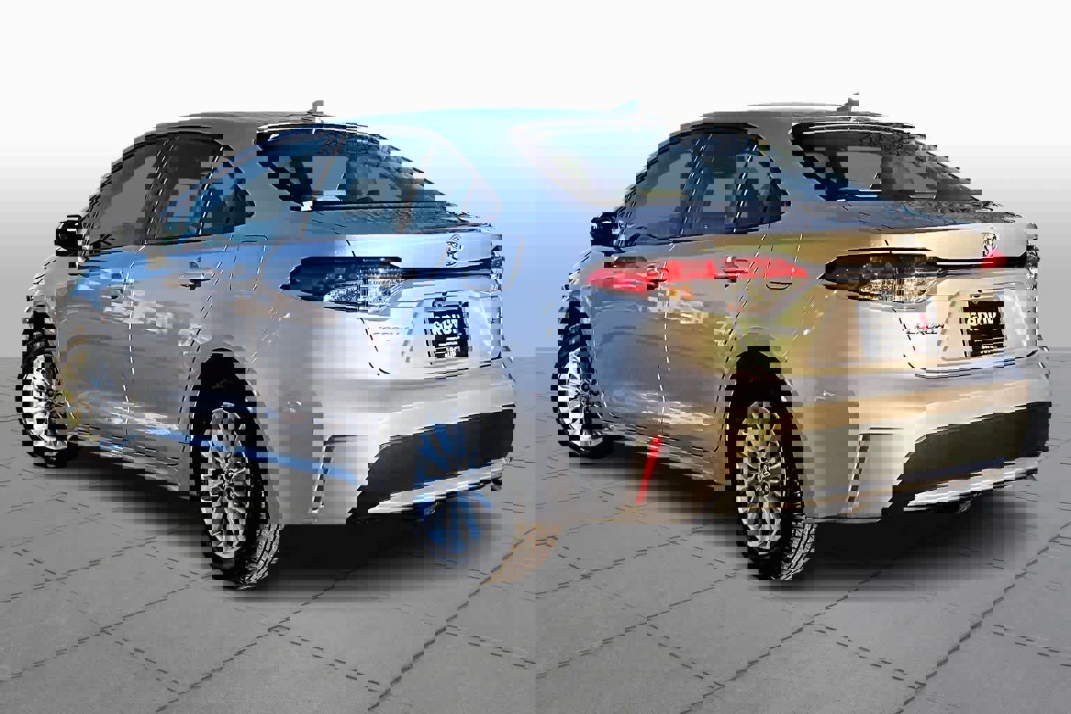 Used 2020 Toyota Corolla LE w/ LE Convenience Package image 11