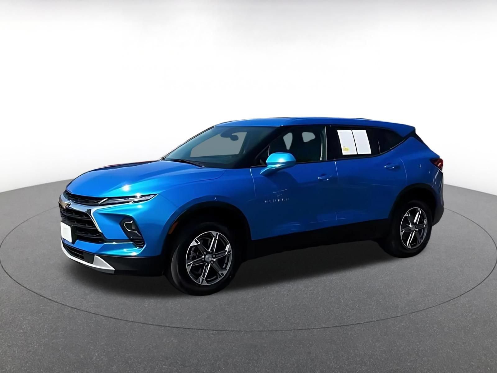 Used 2026 Chevrolet Blazer LT FWD image 7