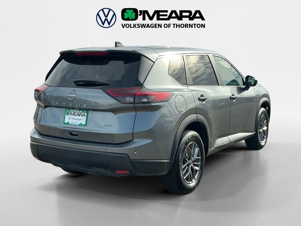 Used 2024 Nissan Rogue S image 5