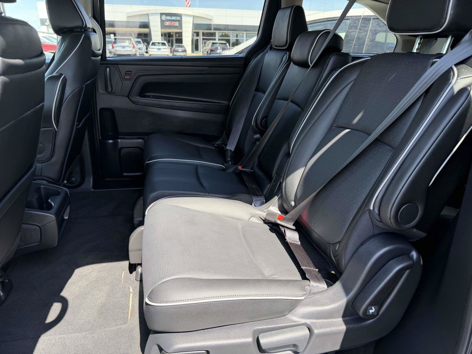 Certified 2026 Honda Odyssey Elite image 11