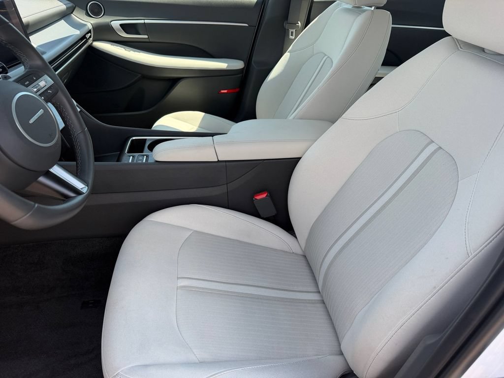 Certified 2025 Hyundai Sonata SEL FWD image 10