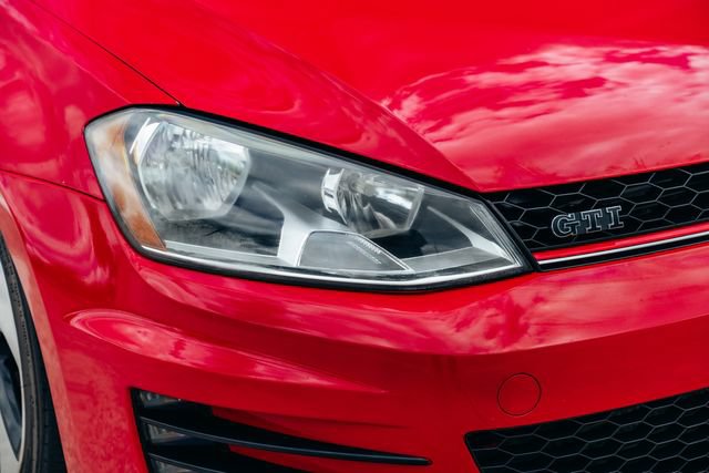 Used 2015 Volkswagen GTI S FWD image 41