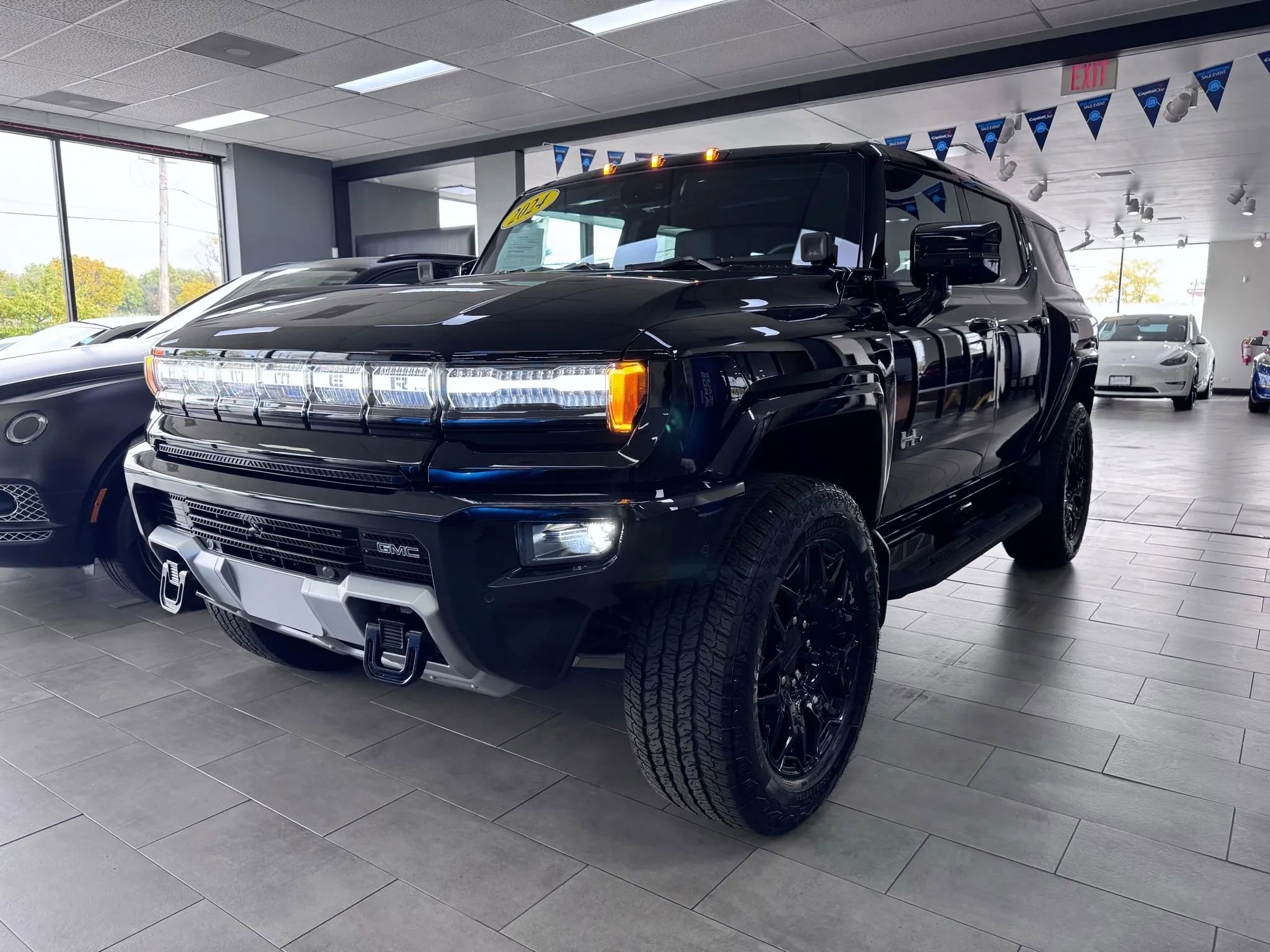 Used 2024 GMC Hummer EV 2X w/ LPO, Illumination Package image 57