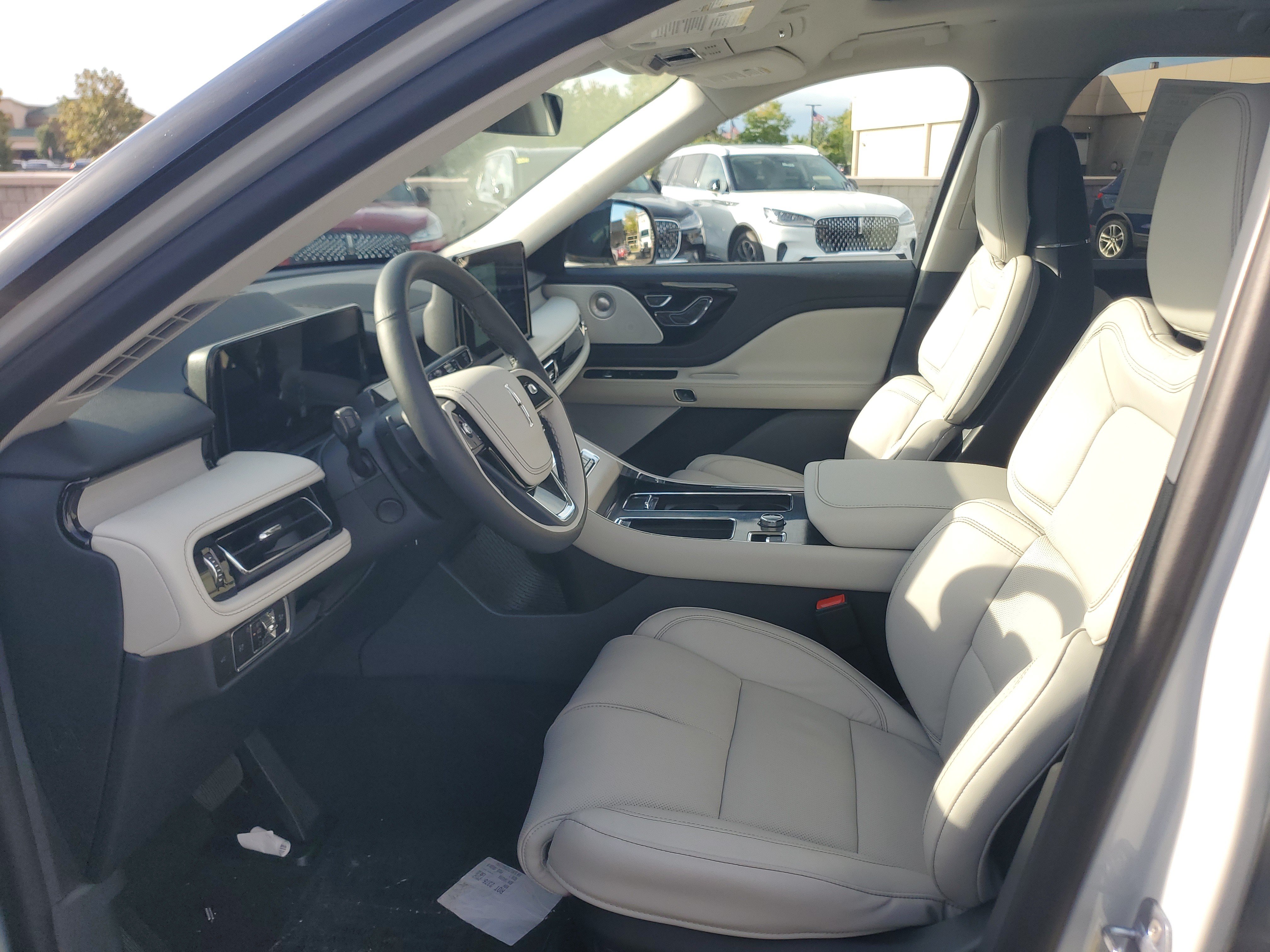 New 2027 Lincoln Aviator Reserve AWD/4WD image 11