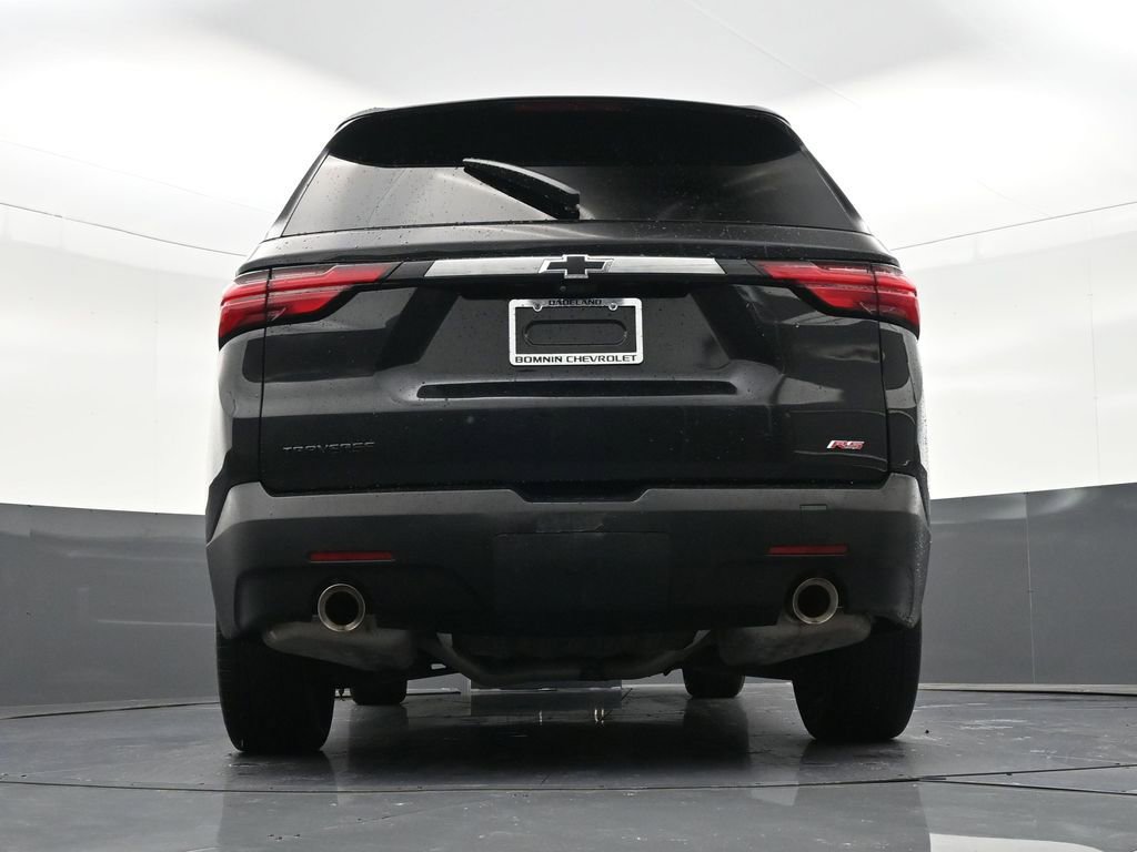 Used 2023 Chevrolet Traverse RS FWD image 27