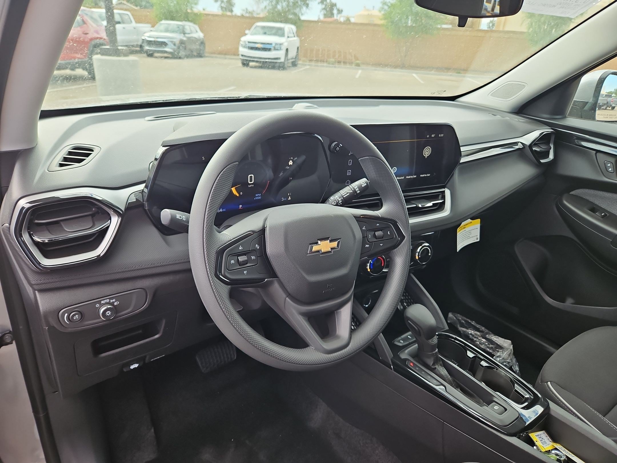 New 2026 Chevrolet TrailBlazer LT FWD image 2