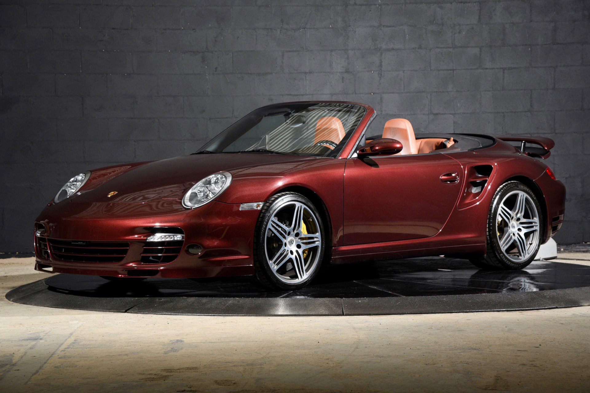 Used 2008 Porsche 911 Turbo image 2