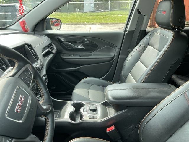 Used 2024 GMC Terrain AT4 w/ Infotainment Package II AWD/4WD image 4