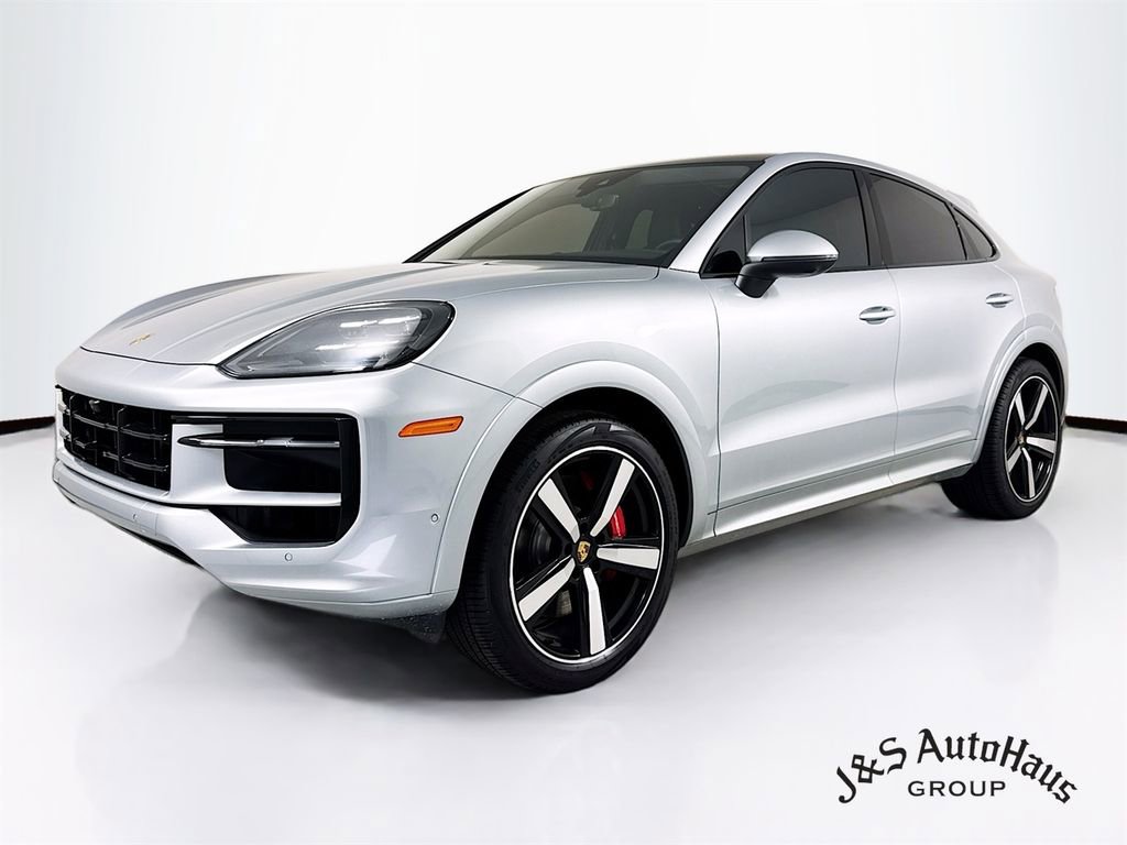 Used 2024 Porsche Cayenne S w/ Premium Package Plus (PP1) image 3