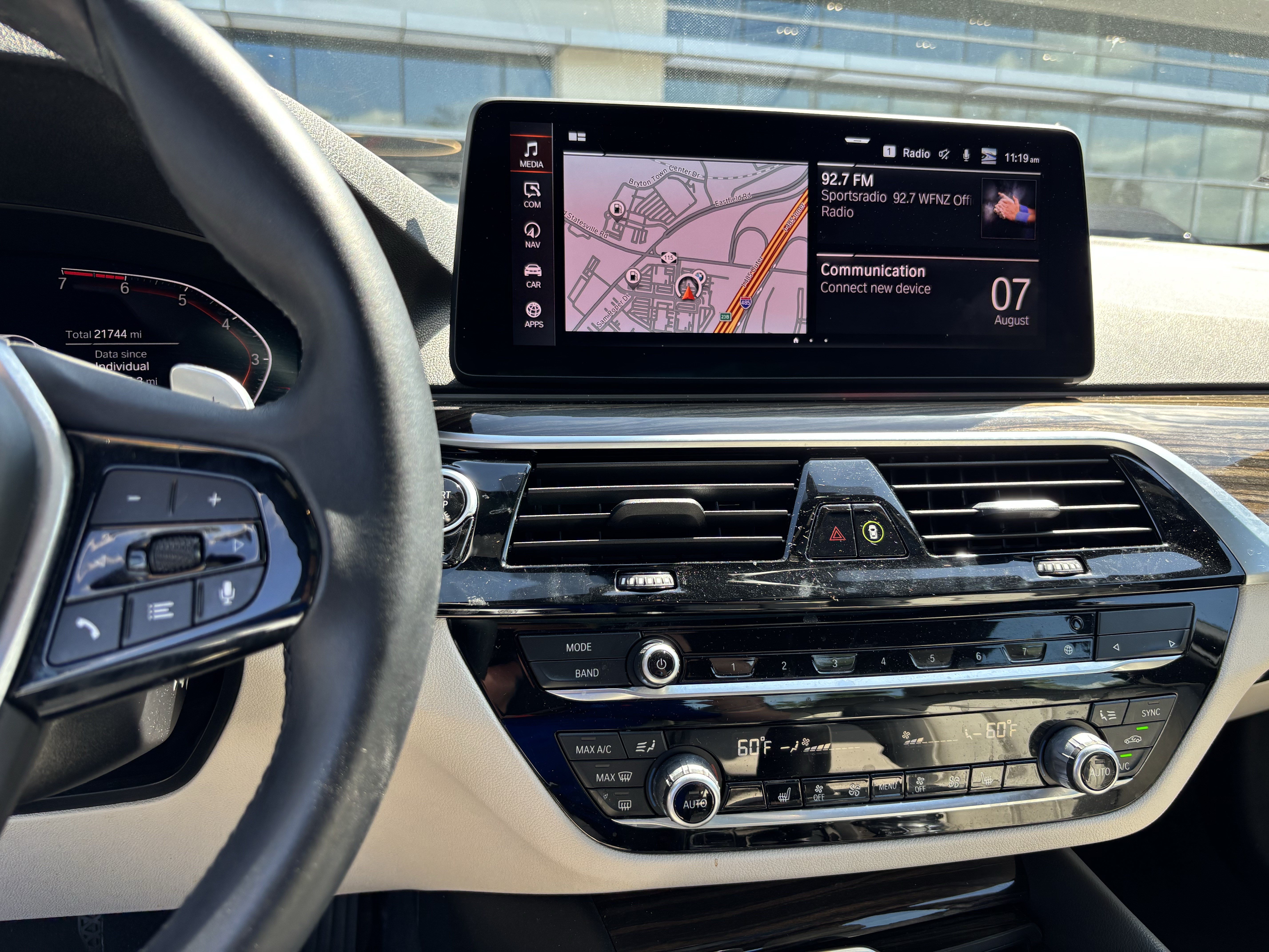 Used 2023 BMW 530i w/ Premium Package RWD image 19