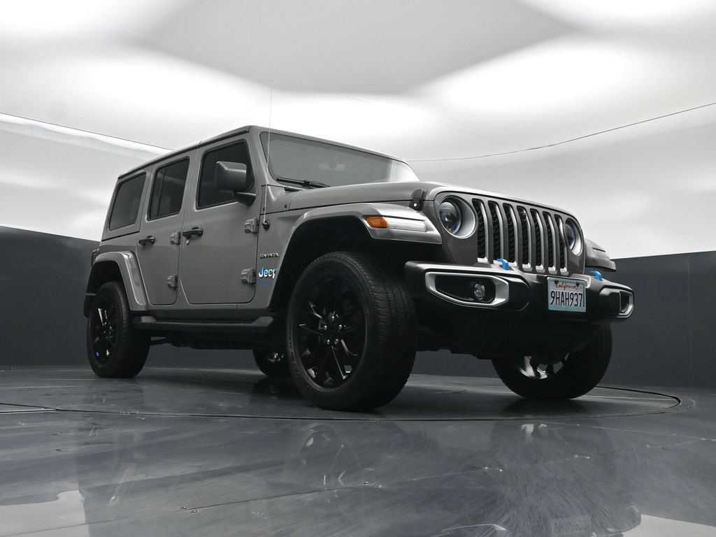 Used 2023 Jeep Wrangler Unlimited Sahara w/ Cold Weather Group AWD/4WD image 44