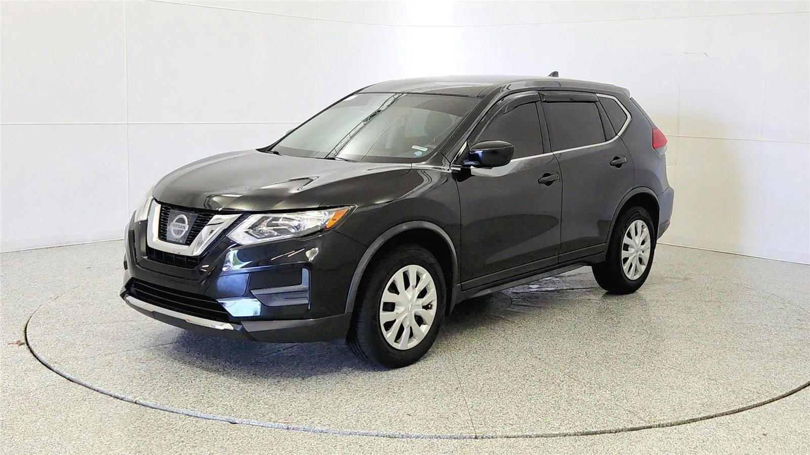 Used 2017 Nissan Rogue S AWD/4WD image 3