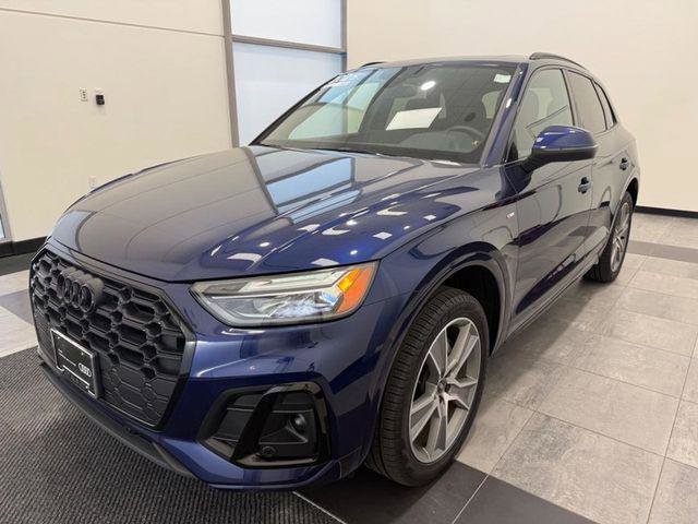 Certified 2025 Audi Q5 2.0T Premium w/ Convenience Plus Package AWD/4WD image 6