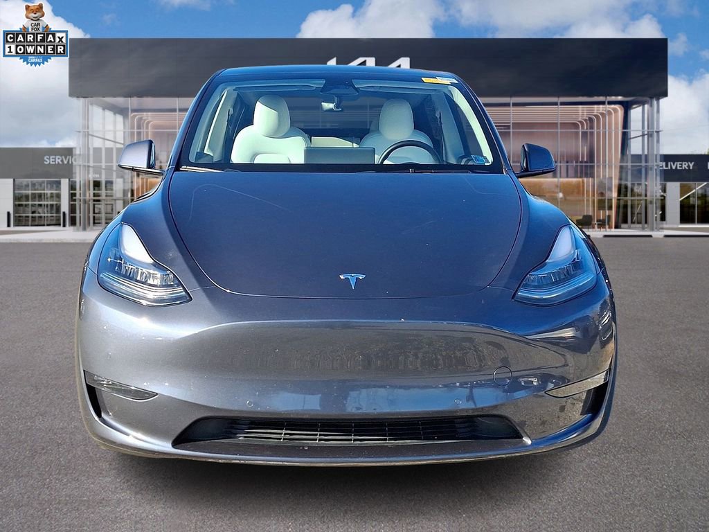 Used 2022 Tesla Model Y Long Range image 2
