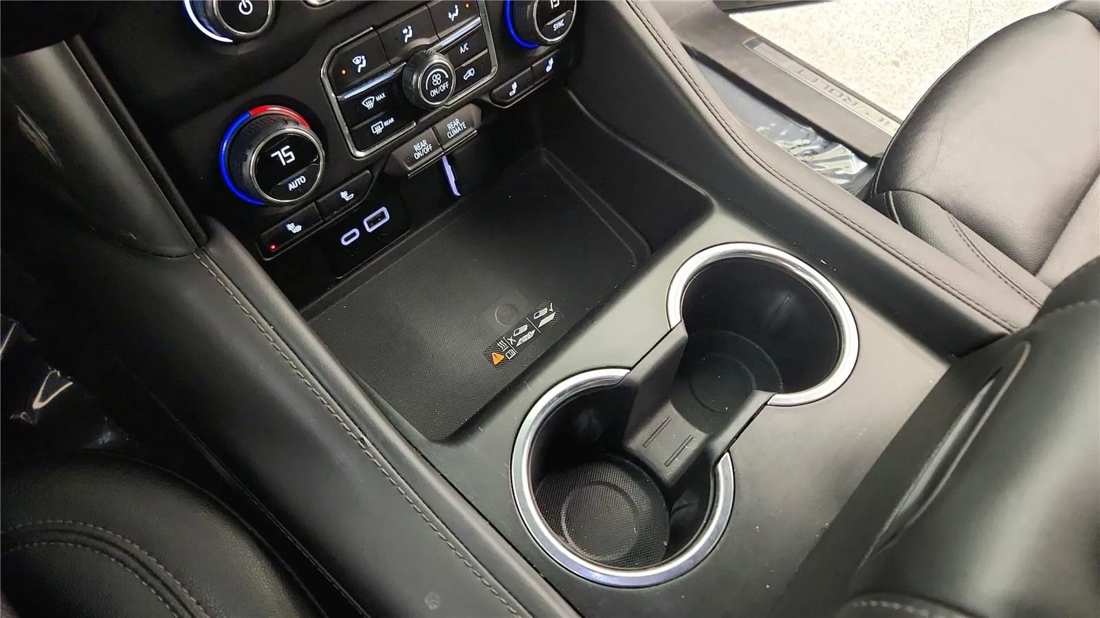 Used 2024 Chevrolet Tahoe LT image 27