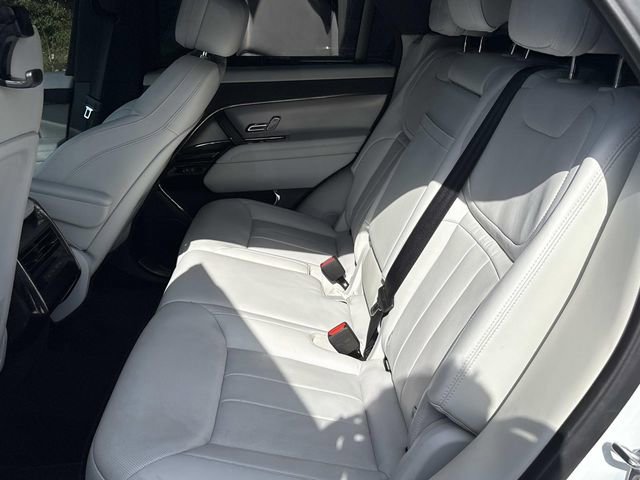 Used 2025 Land Rover Range Rover Sport SE AWD/4WD image 16