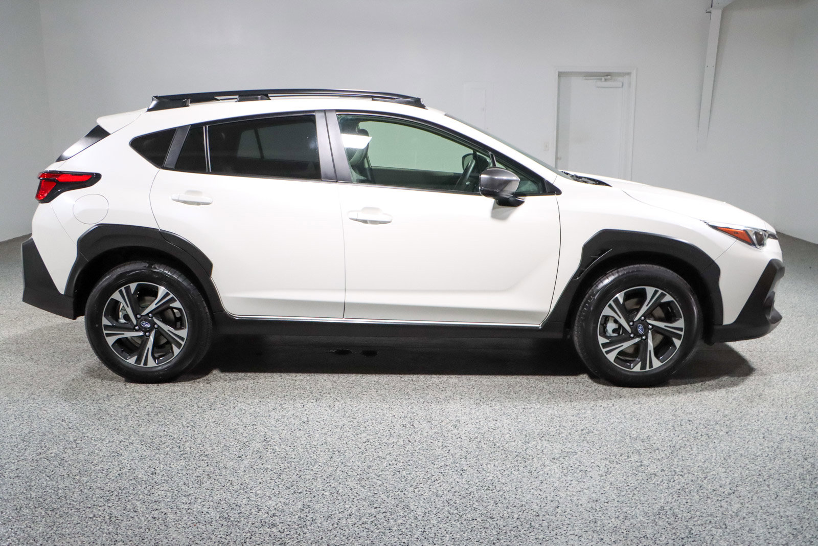 Used 2024 Subaru Crosstrek 2.0i Premium AWD/4WD image 6