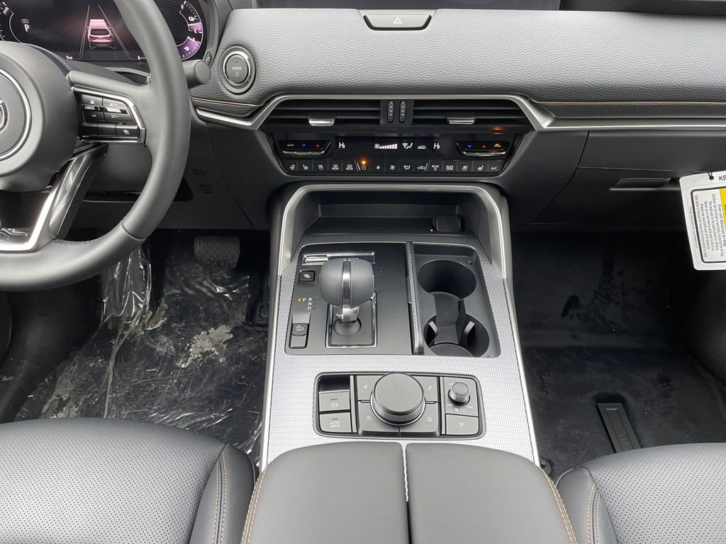 New 2026 MAZDA CX-90 Plug-In Hybrid w/ Preferred image 10